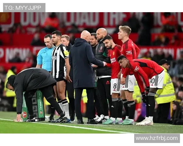 足总杯激战里昂与那不勒斯平局红牌争议引发全场热议